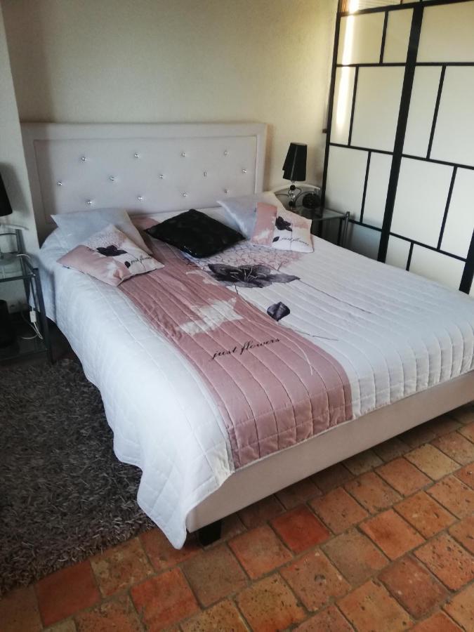 Villa Les Hibiscus Honfleur Esterno foto